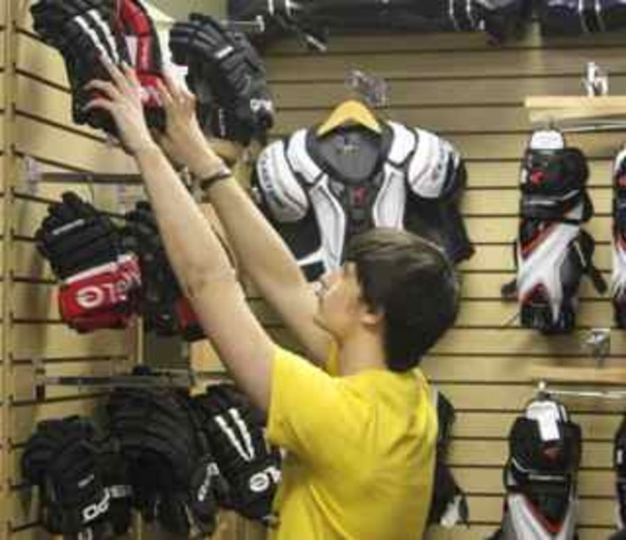 As junior Cole Lehnen reaches up for pair of hockey gloves for a customer, he explains that retail is a good high-schoolers job. “Working in retail doesn’t require a whole lot of skill to complete the job. Just some time and learning the hang of it.” Working in retail is all about a company selling products to a customer. Clothes, food and shoes are just a few examples of retail sales. Retail jobs are typically on the ground jobs, meaning mechanical work is typically not required, nor are jobs such as construction, teaching, or design.