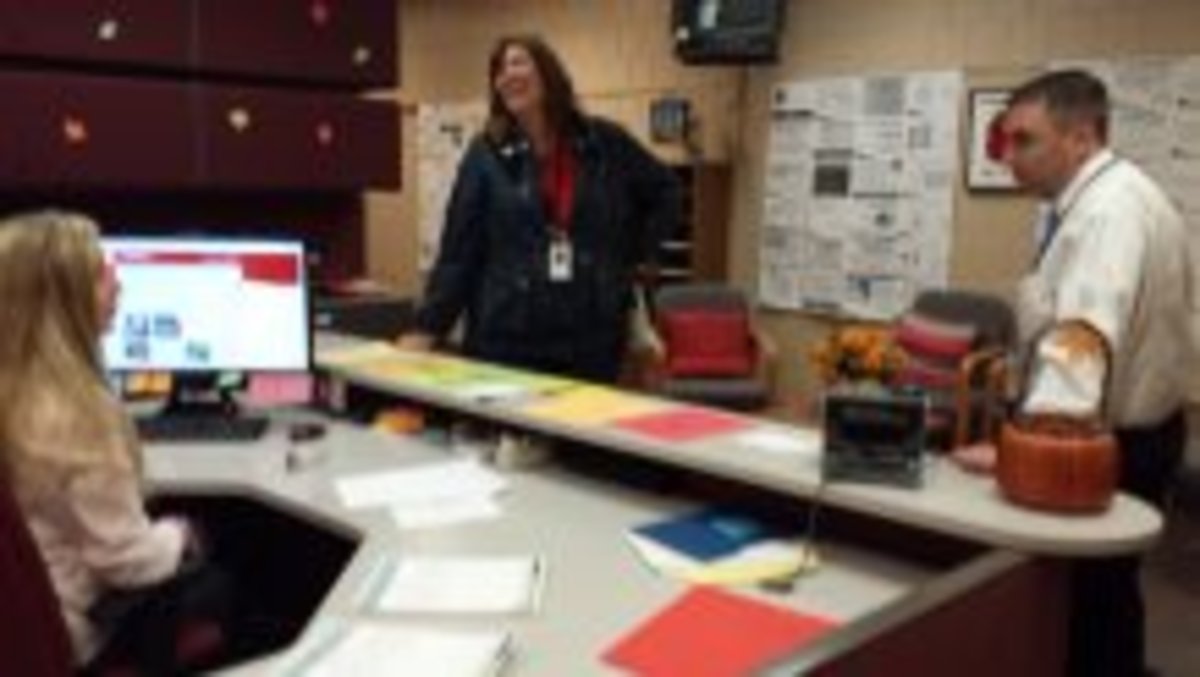 Pontrelli and Hill explore schools for National Education Week