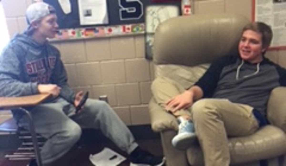Class comedy club begins meetings