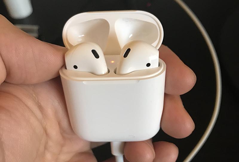 The apple air pods come in a cool case that fits easily in a persons pocket. “The case is really convenient for carrying them around when I’m not using them,” sophomore Holton King says. 
