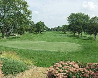 Stillwater Country Club, home to most home events and invitationals for Stillwater, where many talented teams face off. “The real strength of our team is depth, our challenge will be who to pick at the right time to step up into that spot,” Coach John Scanlon says.
