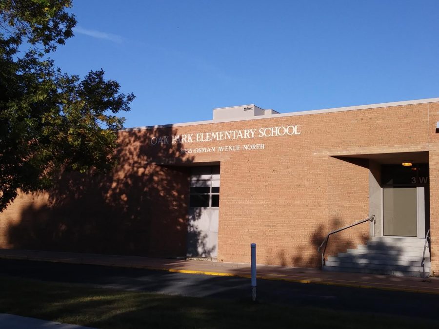 Oak Park Heights elementary school sits empty after closing in 2016 Oak Park Heights, is one of the three schools that closed. It was part of the school board's plan to save money and to shift students to different schools.