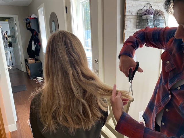 Sophie Lundgren turns to at home haircuts in this time of quarantine. Not able to get access from the salons lead her and many other individuals to turn to other at home alternatives. 
