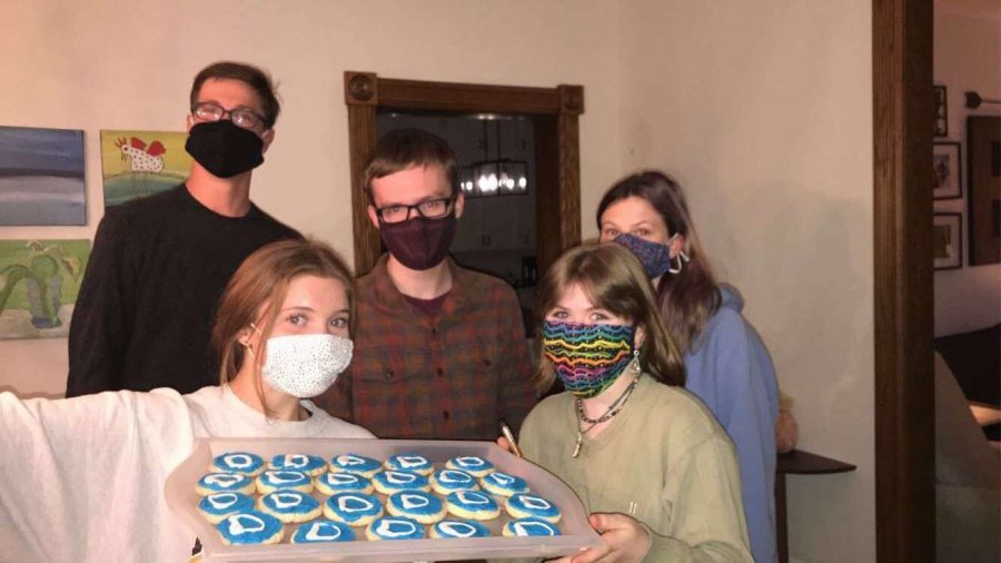 Members of Stillwaters Young Democrats make cookies for the Vice Presidential debate. The Young Democrats watched the debate to be educated and learn more about their candidates Vice President. It is important to stay educated on politics by watching, reading, or listening to the news.
