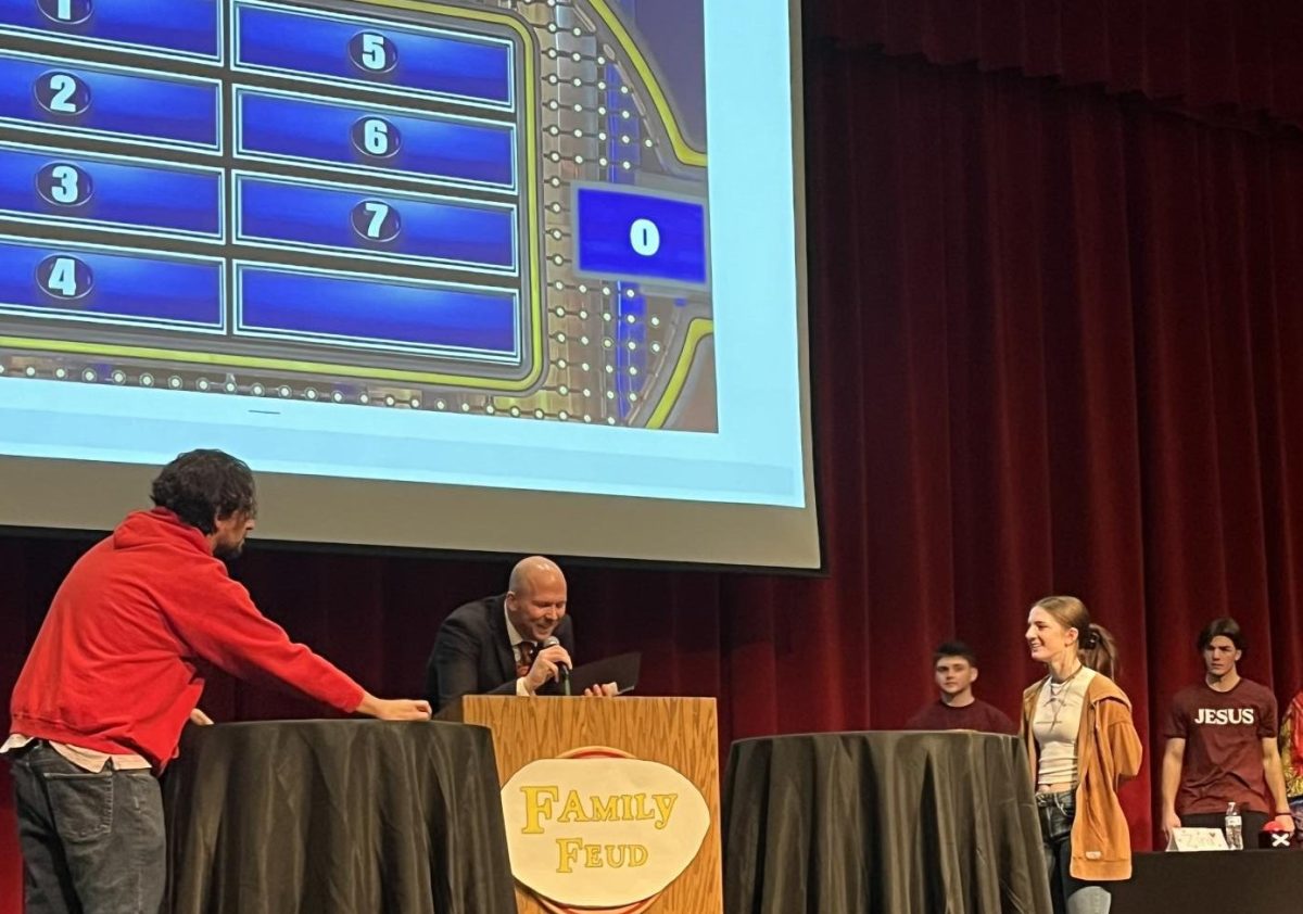 Student Council leads a new BLAST week event called Family Feud in the auditorium on Feb. 14. Inviting five students and five staff to be a part of this event. World history teacher Wayne Perkins and senior Zira Dezell are the next pair to play at this event.