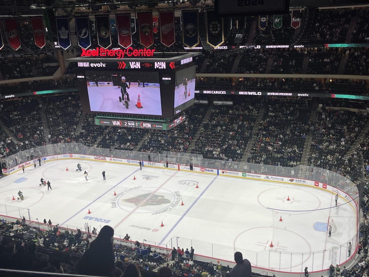 On December 3rd the Minnesota Wild play the Vancouver Canucks. Seat were filled with fans chanting and cheering. 
