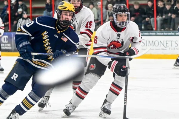 Senior forward Wyatt Wells skating into the offensive zone. Wells game into the game on a 6 game point streak, he extended it with an assist.