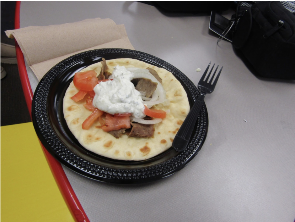 Fresh ingredients and seasoned meat come together in this gyro. It’s filling without being overwhelming.